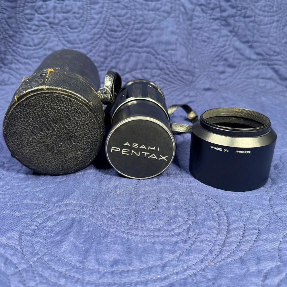 Asahi Pentax Super-Takumar 200mm f4 M42 Mount Lens with Hood and Case EUC